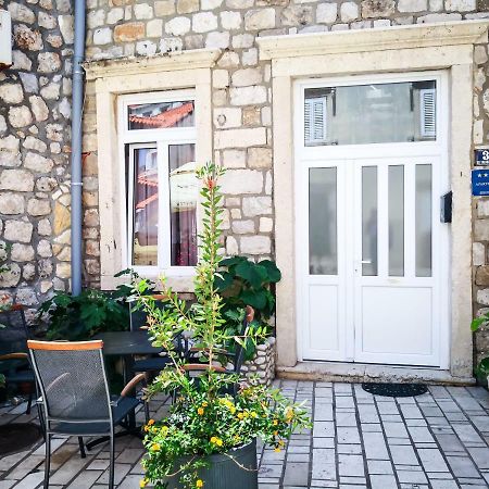 Munroe Apartment دوبروفينك المظهر الخارجي الصورة