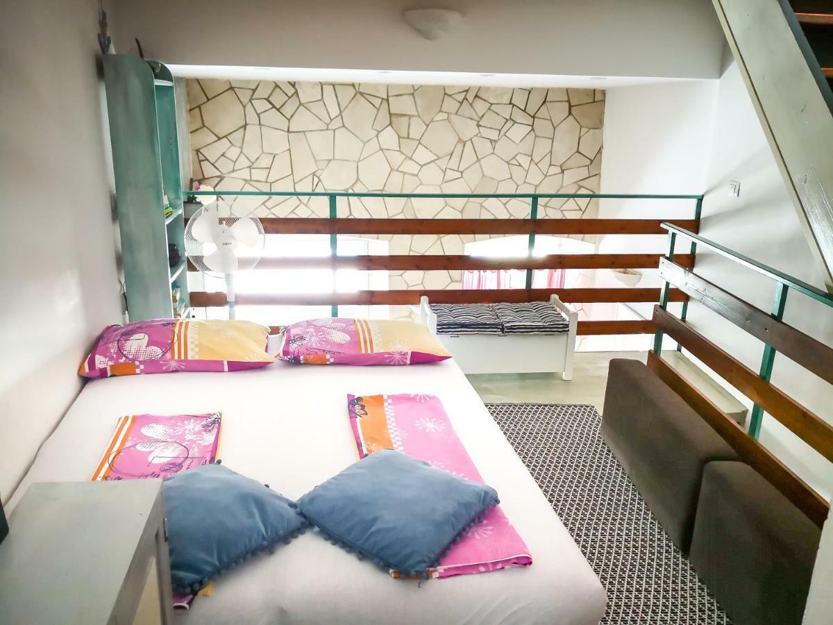 Munroe Apartment دوبروفينك المظهر الخارجي الصورة
